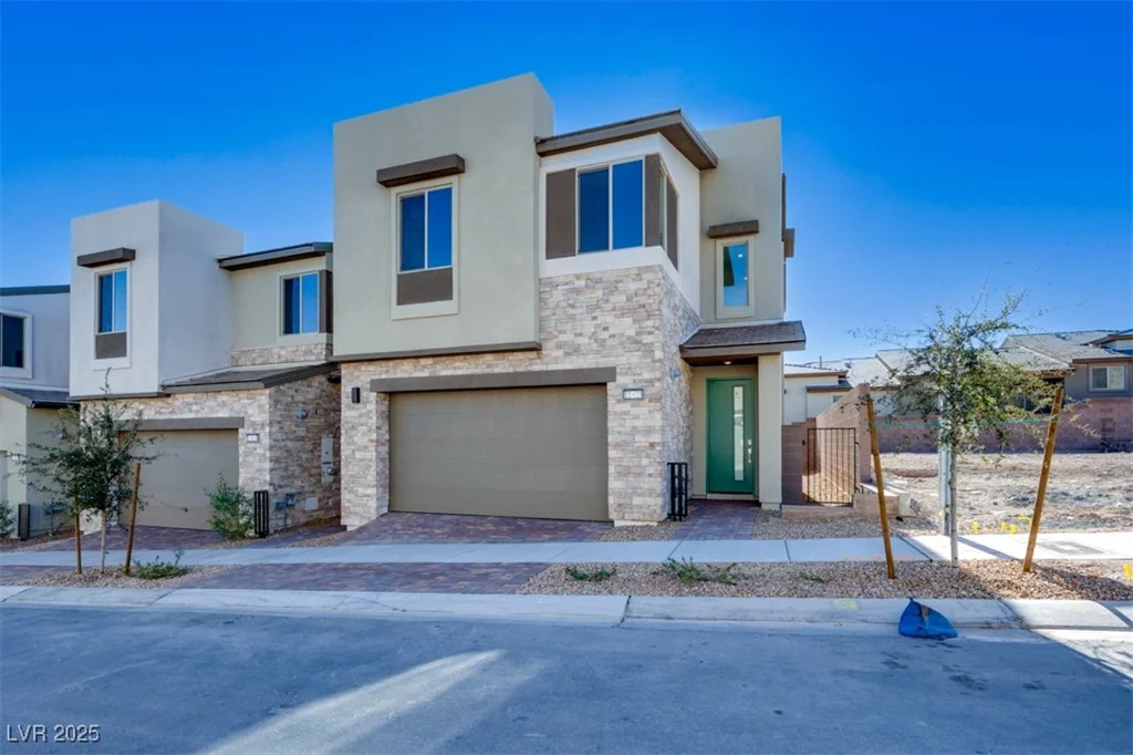 11935 Angle Cliff, Las Vegas, NV 89138