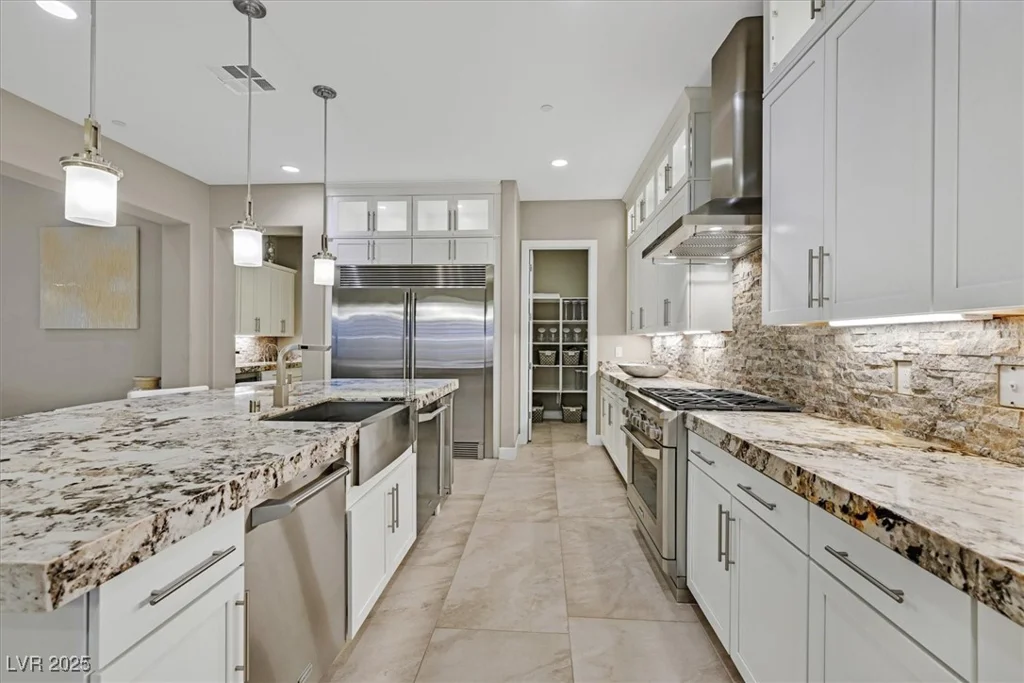 2 OLYMPIA OUTLOOK, Las Vegas, NV 89141