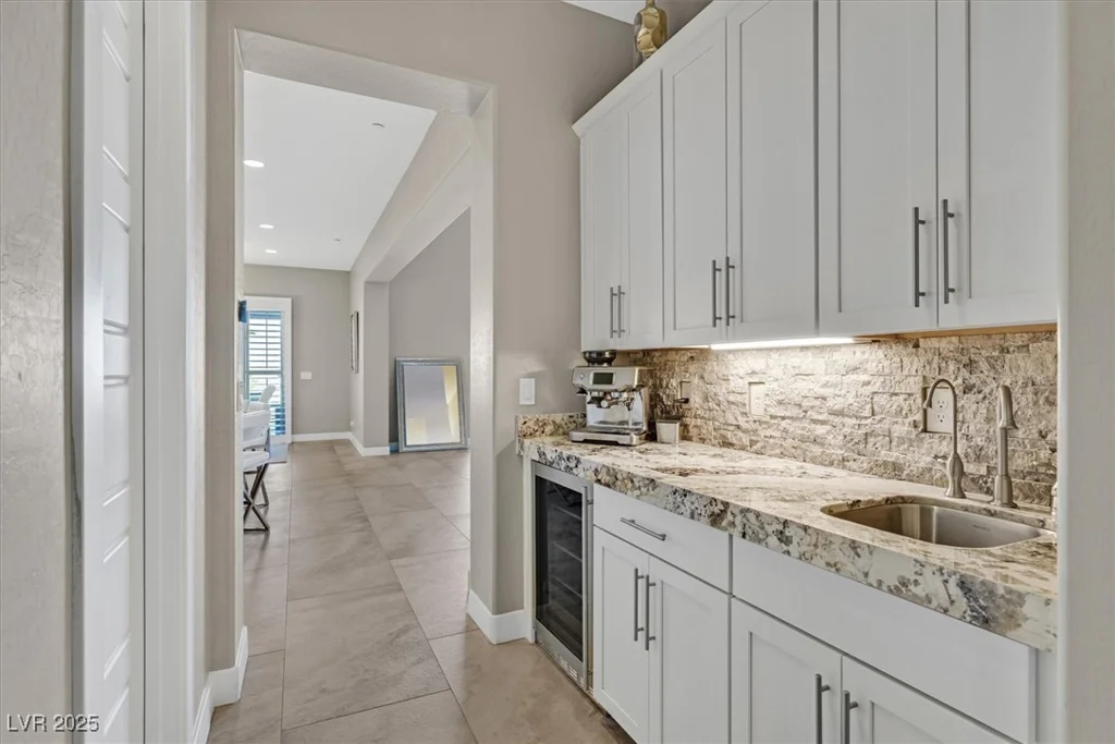 2 OLYMPIA OUTLOOK, Las Vegas, NV 89141