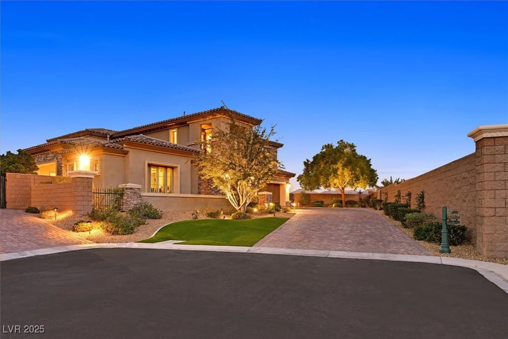 2 OLYMPIA OUTLOOK, Las Vegas, NV 89141