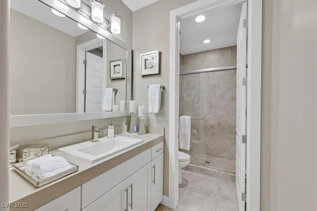 2 OLYMPIA OUTLOOK, Las Vegas, NV 89141