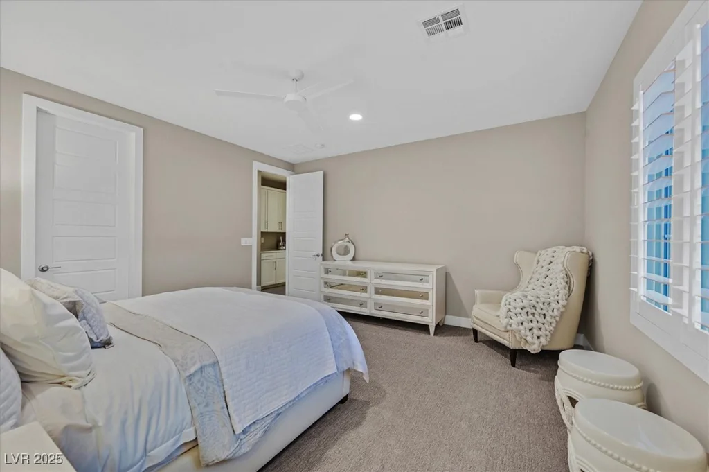 2 OLYMPIA OUTLOOK, Las Vegas, NV 89141