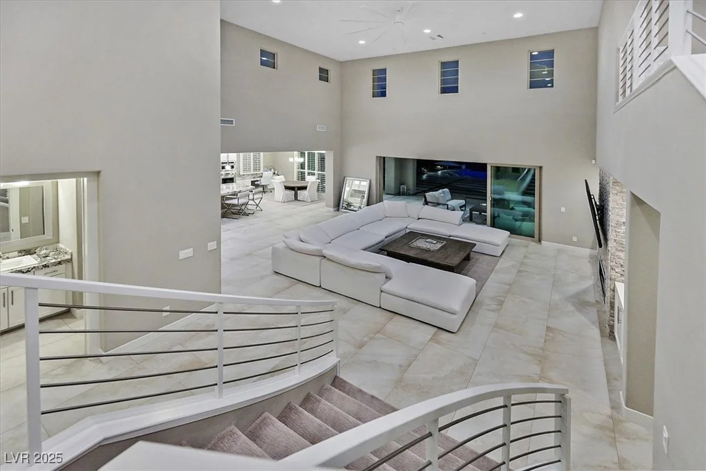 2 OLYMPIA OUTLOOK, Las Vegas, NV 89141
