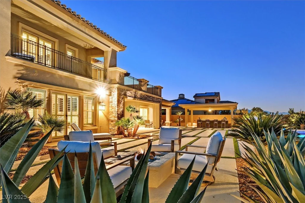 2 OLYMPIA OUTLOOK, Las Vegas, NV 89141