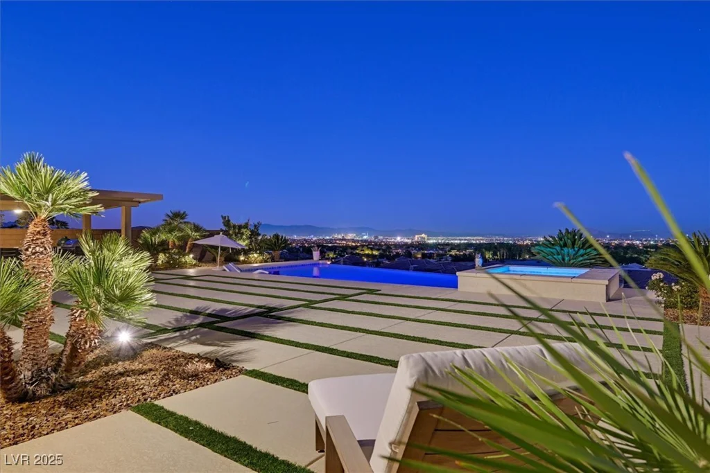 2 OLYMPIA OUTLOOK, Las Vegas, NV 89141