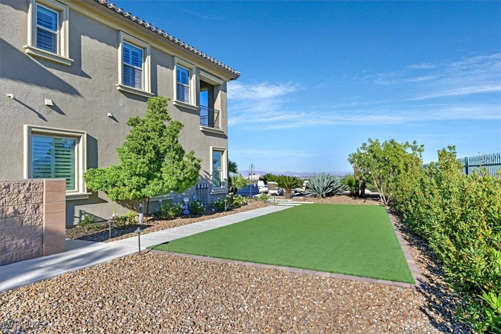2 OLYMPIA OUTLOOK, Las Vegas, NV 89141