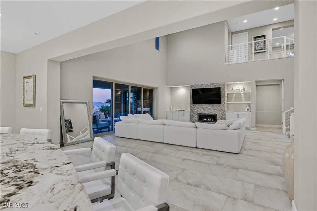 2 OLYMPIA OUTLOOK, Las Vegas, NV 89141