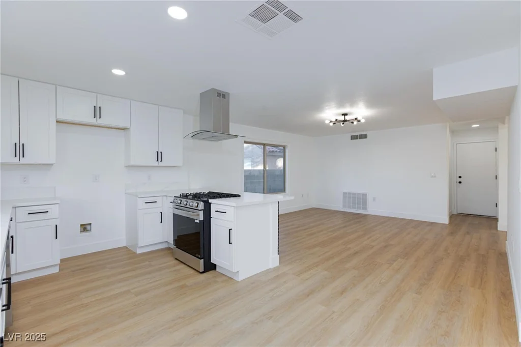 2152 Running River, Henderson, NV 89074