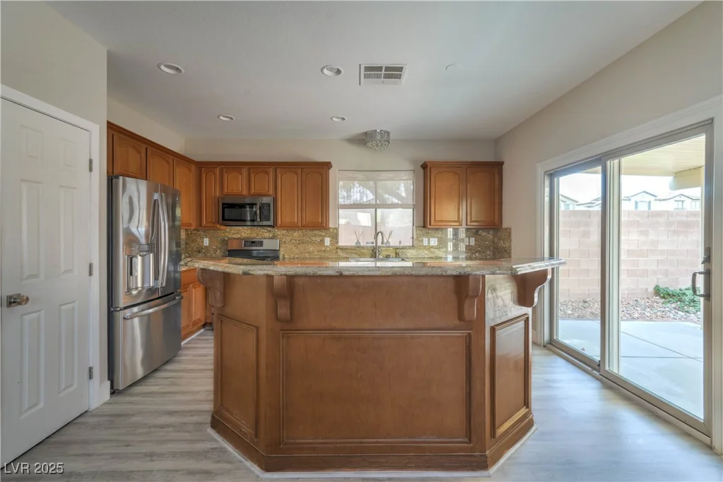 8021 Dancing Springs, Las Vegas, NV 89143
