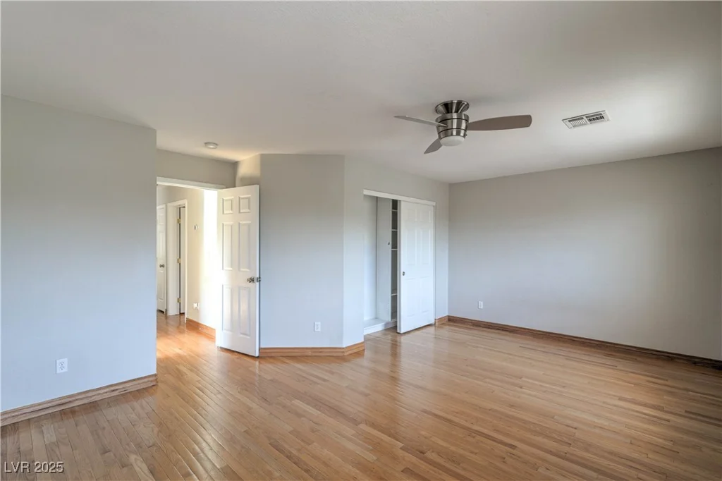8021 Dancing Springs, Las Vegas, NV 89143
