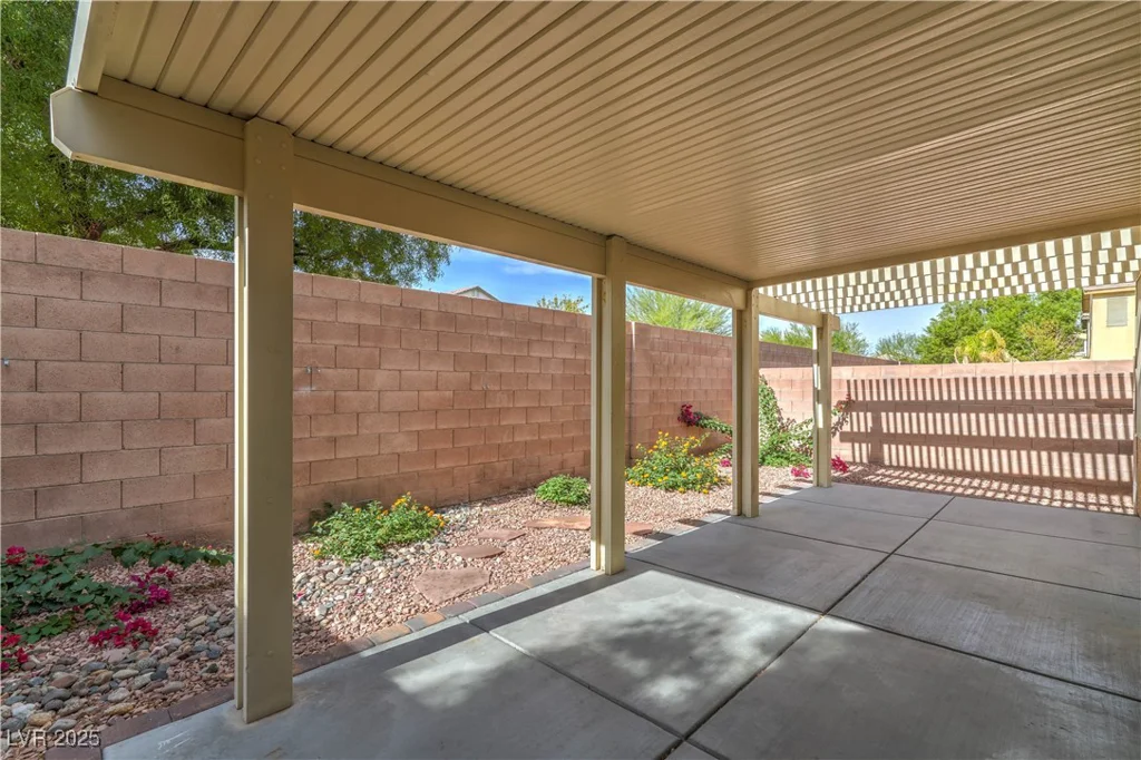 8021 Dancing Springs, Las Vegas, NV 89143