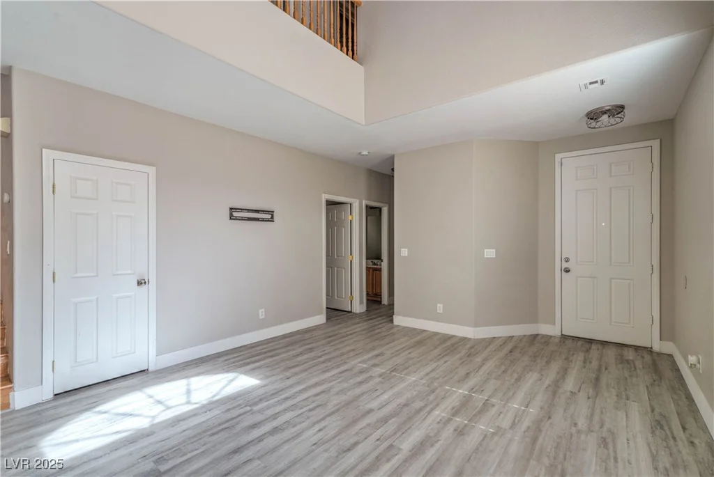 8021 Dancing Springs, Las Vegas, NV 89143