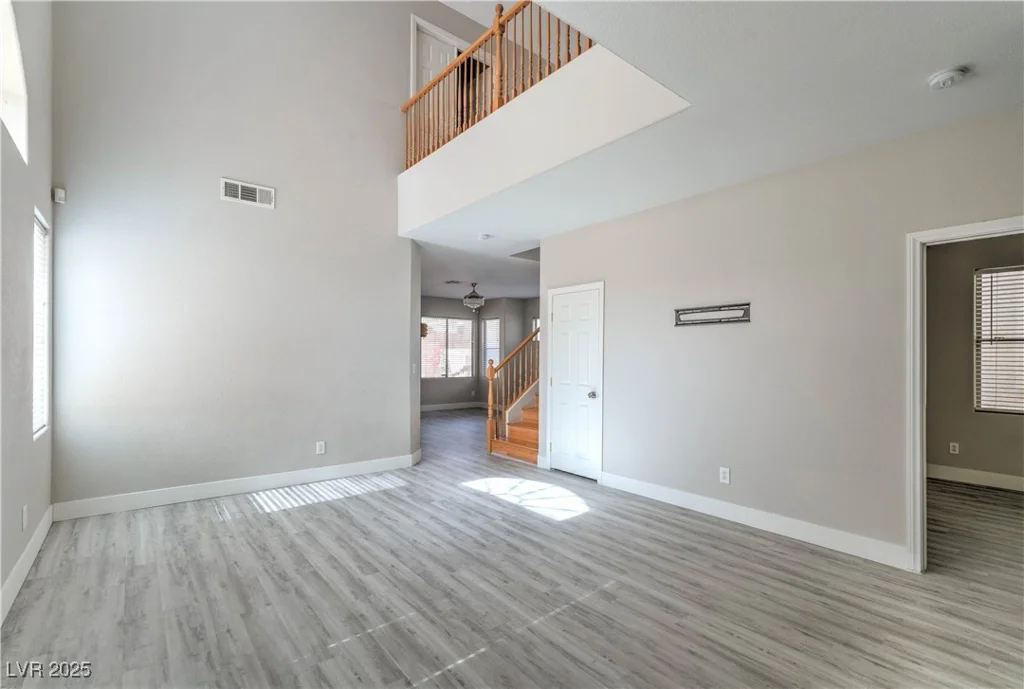 8021 Dancing Springs, Las Vegas, NV 89143