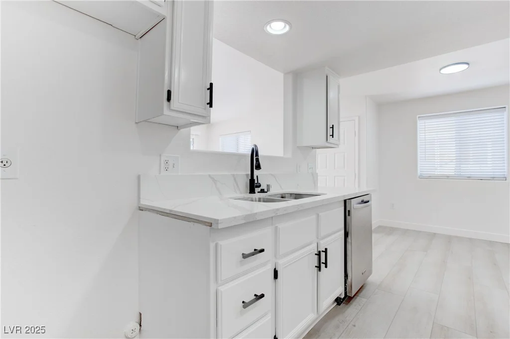 5792 Ambassador, Las Vegas, NV 89122