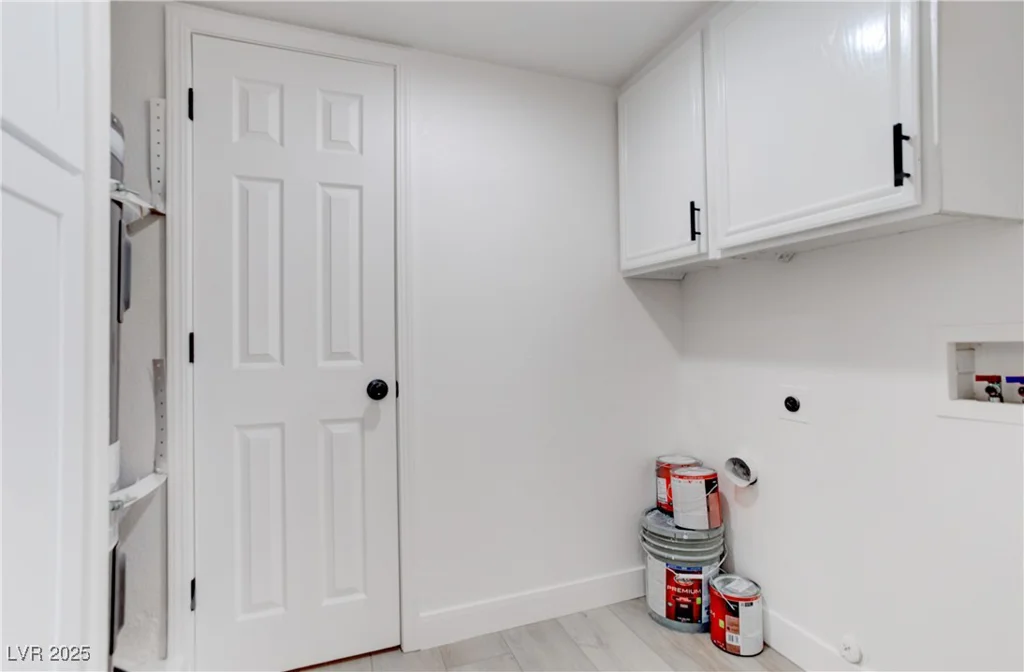 5792 Ambassador, Las Vegas, NV 89122