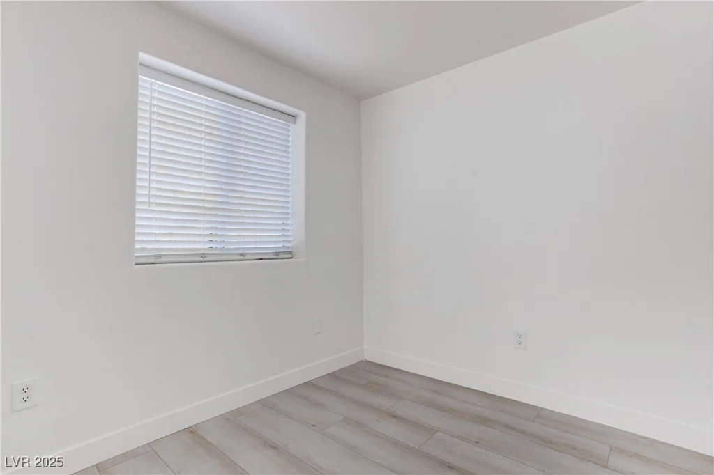 5792 Ambassador, Las Vegas, NV 89122