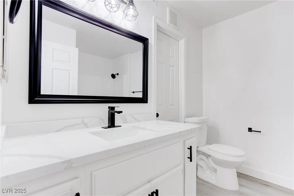 5792 Ambassador, Las Vegas, NV 89122