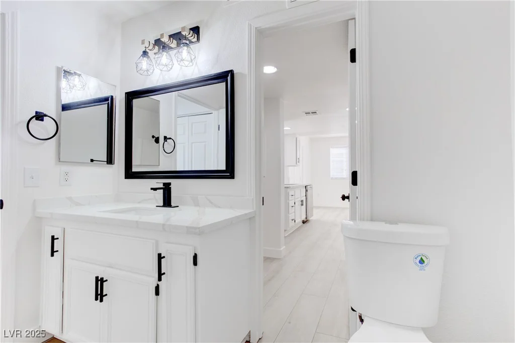 5792 Ambassador, Las Vegas, NV 89122