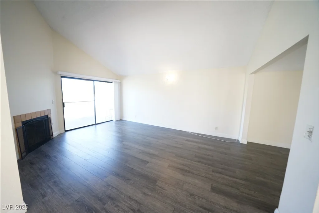 3153 Bel Air, Las Vegas, NV 89109