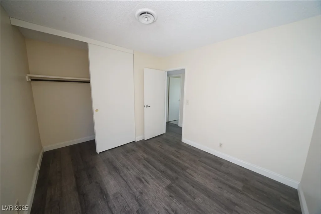 3153 Bel Air, Las Vegas, NV 89109