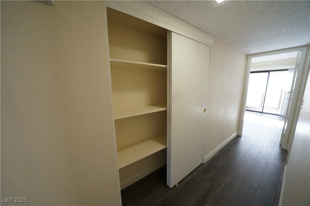 3153 Bel Air, Las Vegas, NV 89109