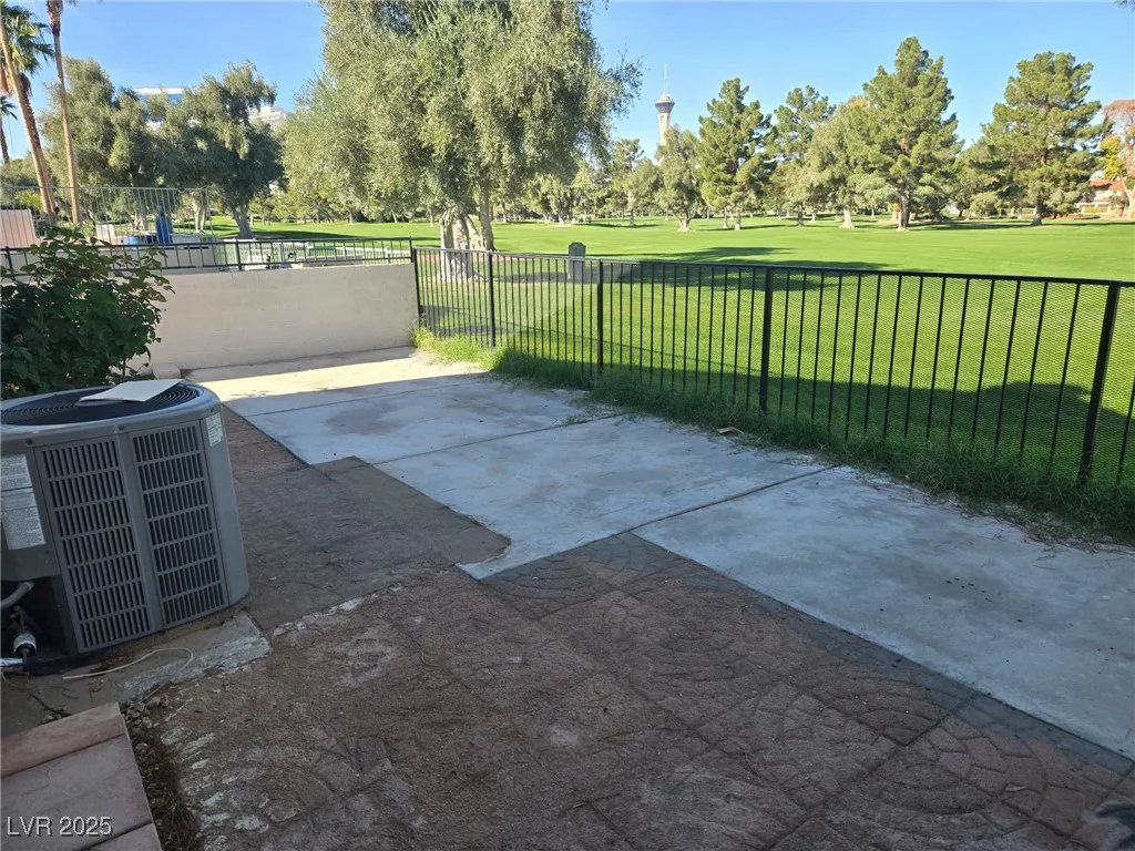 3153 Bel Air, Las Vegas, NV 89109