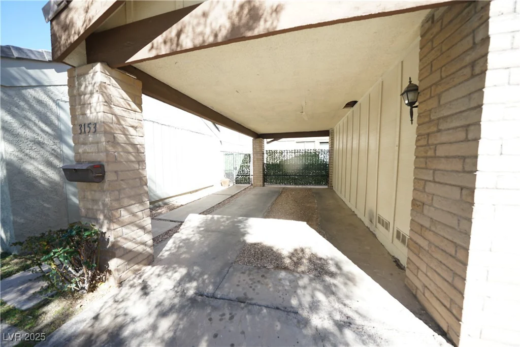 3153 Bel Air, Las Vegas, NV 89109