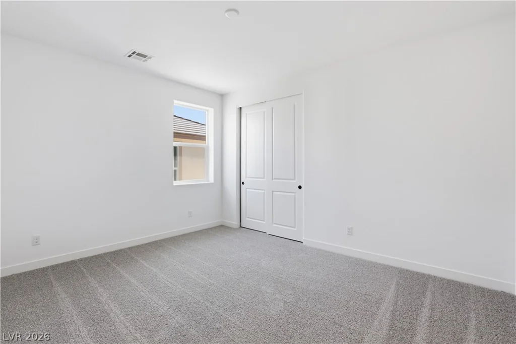 9939 Blazek Bluff, Las Vegas, NV 89178