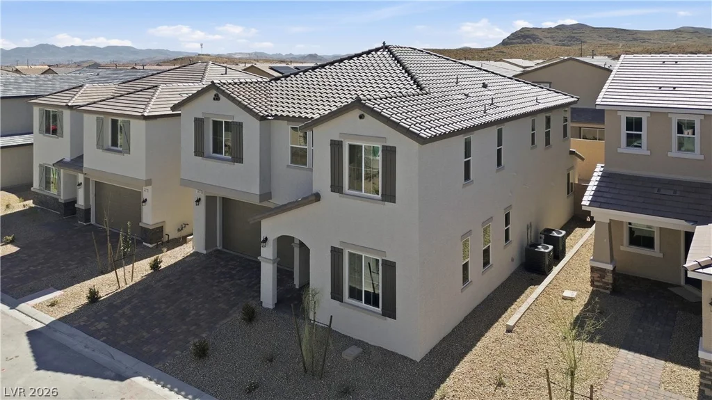 9939 Blazek Bluff, Las Vegas, NV 89178
