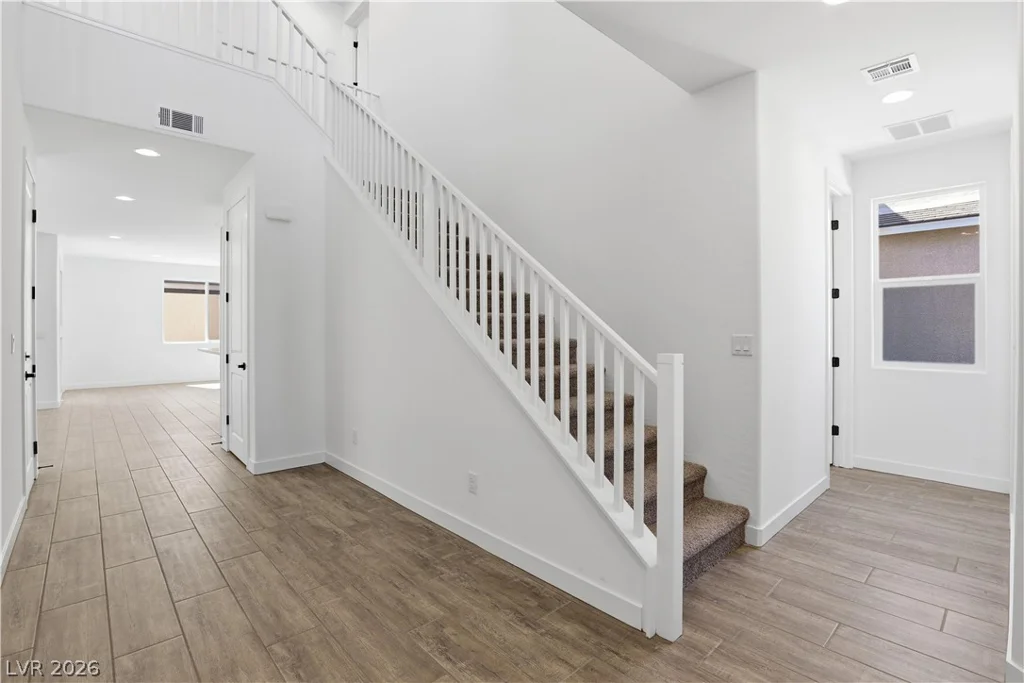 9939 Blazek Bluff, Las Vegas, NV 89178
