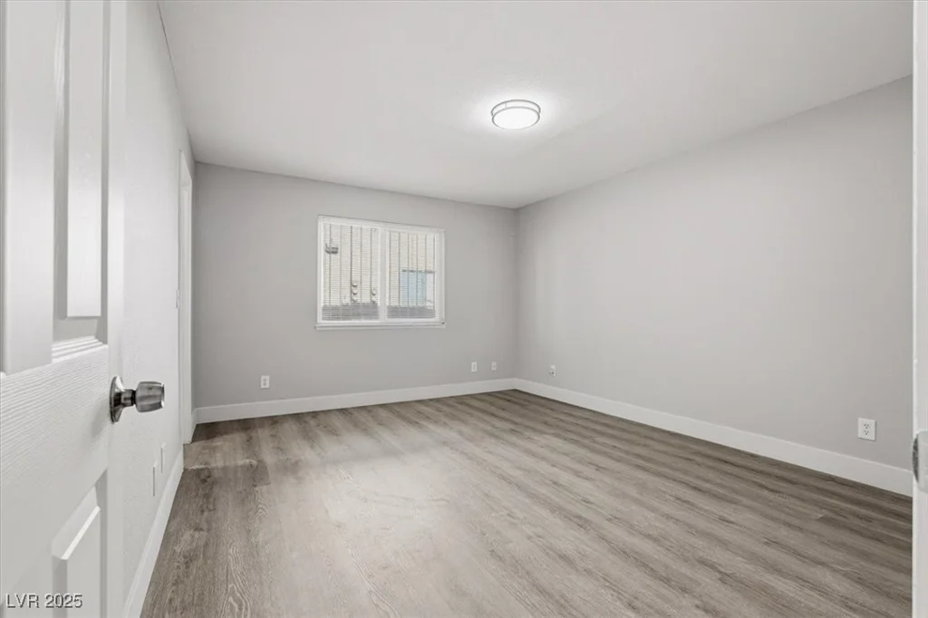 5576 Rochelle, Las Vegas, NV 89103