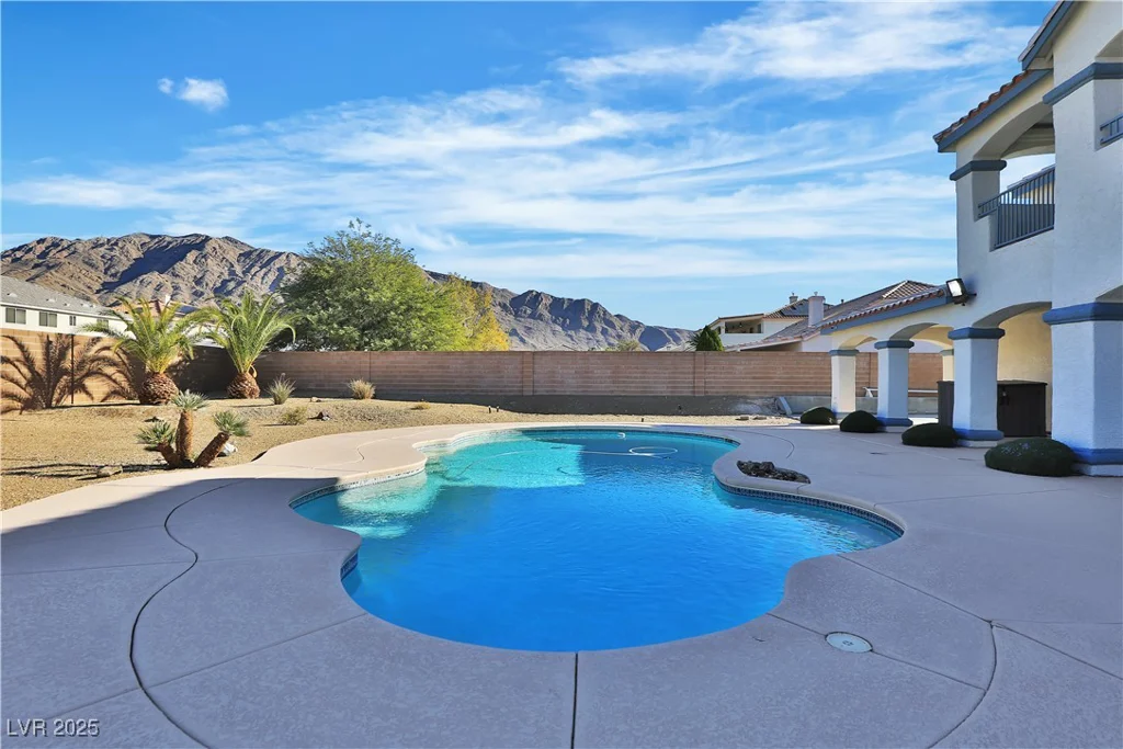 6830 Stone Meadows, Las Vegas, NV 89142