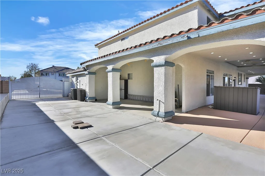 6830 Stone Meadows, Las Vegas, NV 89142