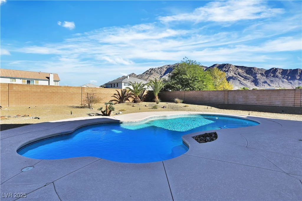 6830 Stone Meadows, Las Vegas, NV 89142