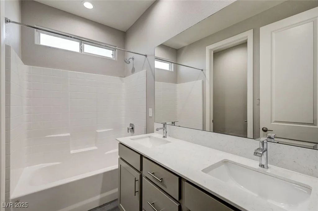 53 Via Di Vita, Henderson, NV 89011