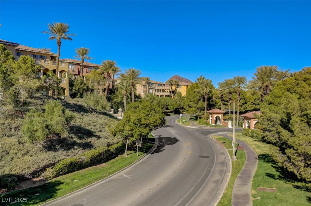 53 Via Di Vita, Henderson, NV 89011