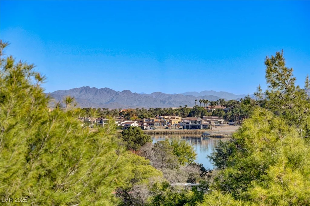 53 Via Di Vita, Henderson, NV 89011
