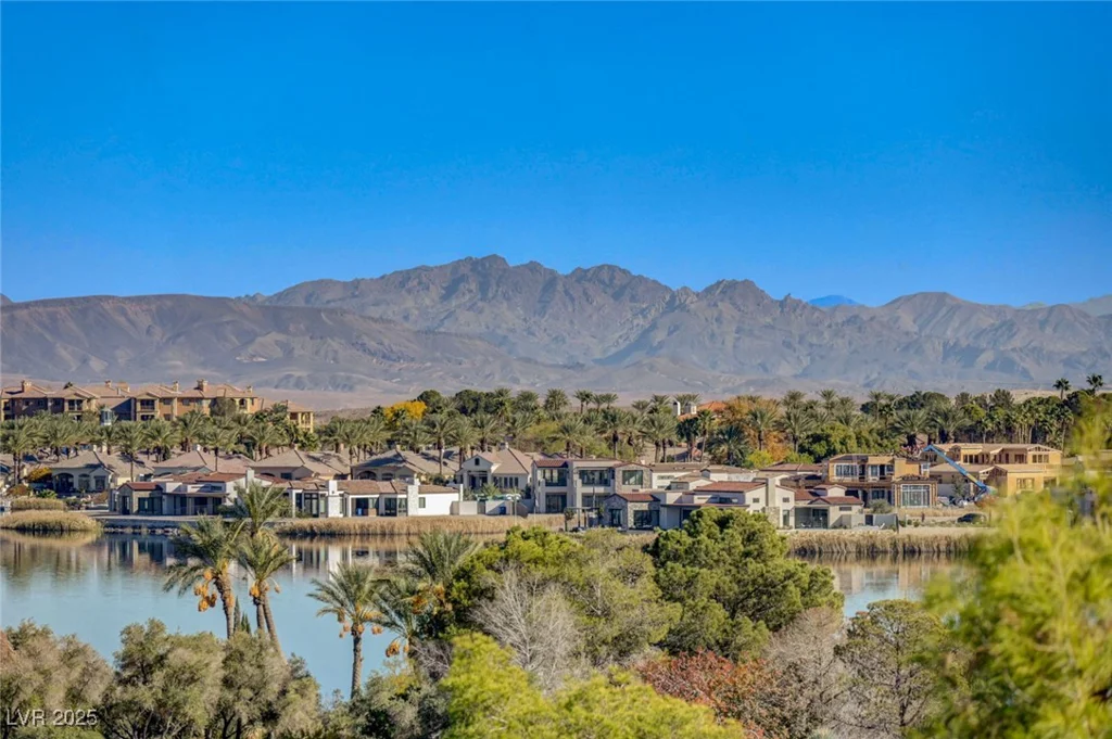53 Via Di Vita, Henderson, NV 89011