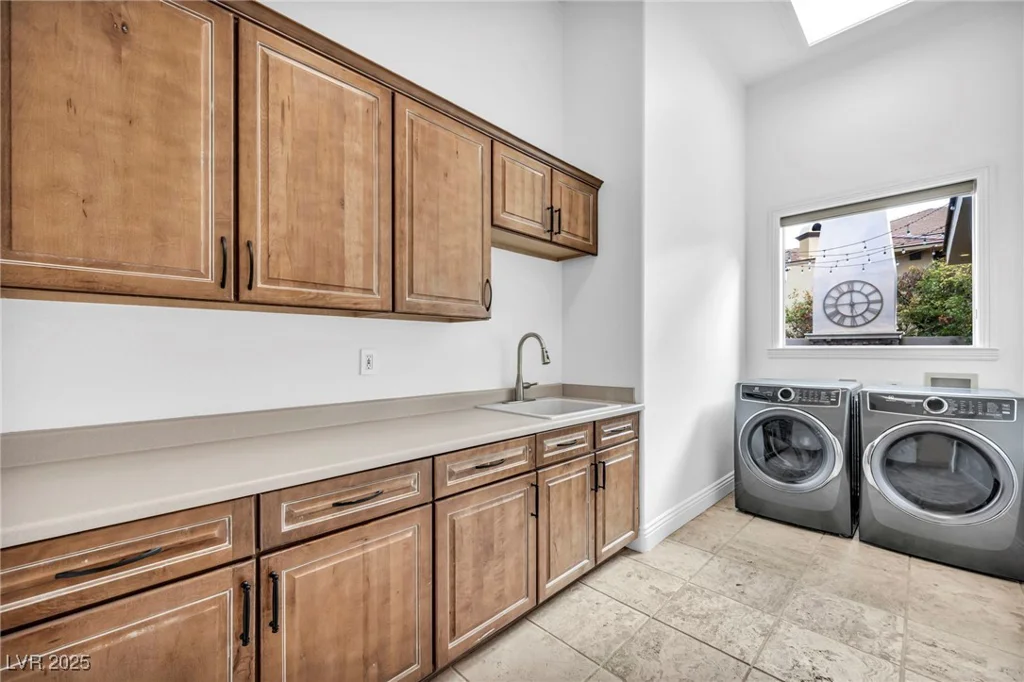9317 Canyon Classic, Las Vegas, NV 89144