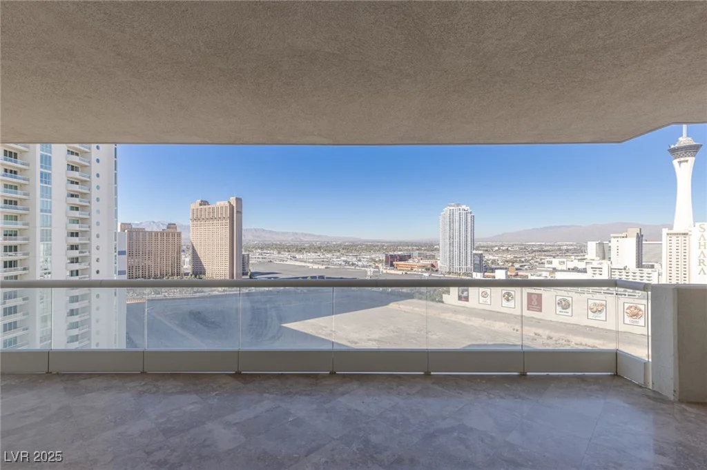2777 Paradise, Las Vegas, NV 89109