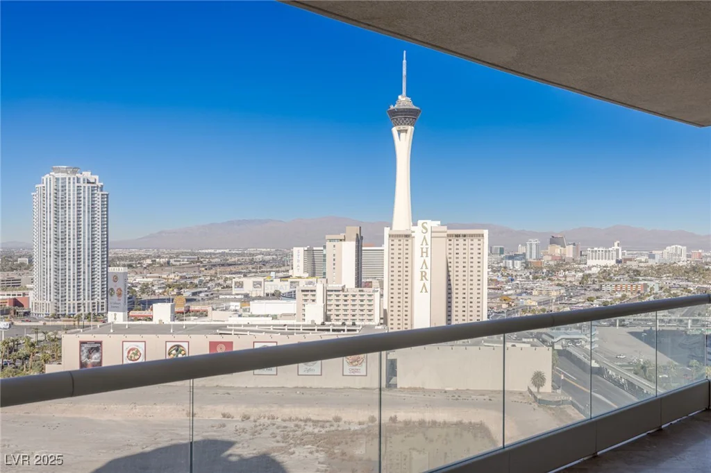 2777 Paradise, Las Vegas, NV 89109