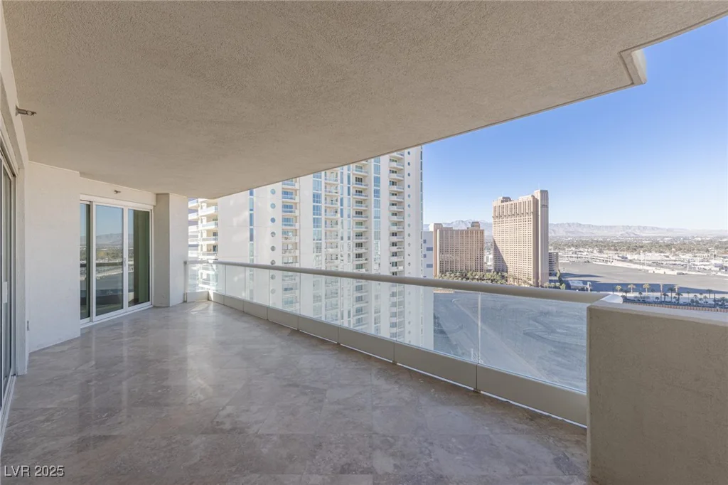 2777 Paradise, Las Vegas, NV 89109