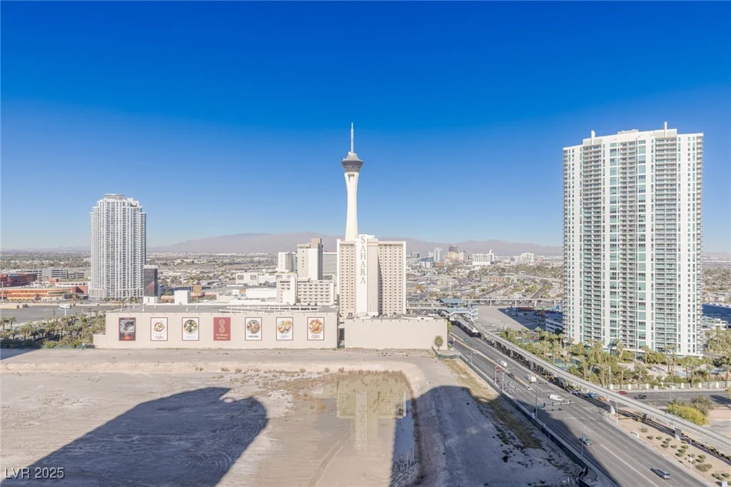 2777 Paradise, Las Vegas, NV 89109