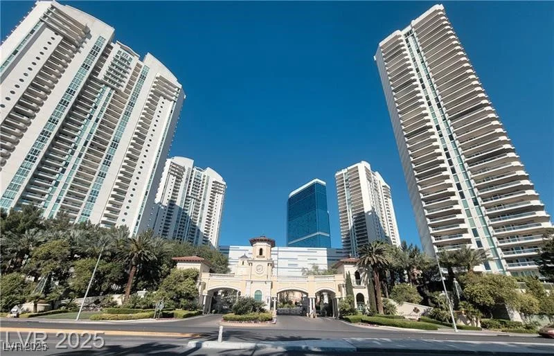 2777 Paradise, Las Vegas, NV 89109