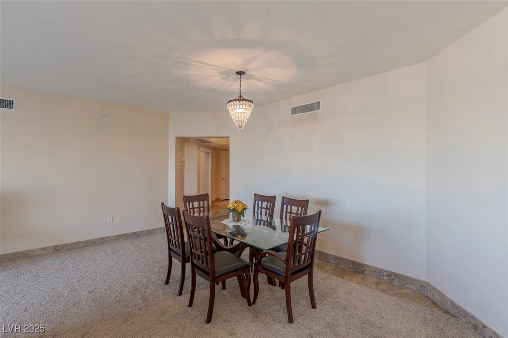 2777 Paradise, Las Vegas, NV 89109