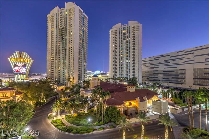 2777 Paradise, Las Vegas, NV 89109