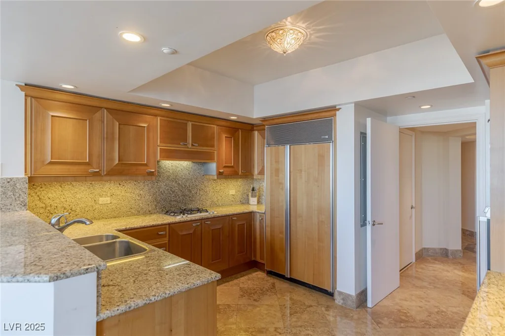 2777 Paradise, Las Vegas, NV 89109