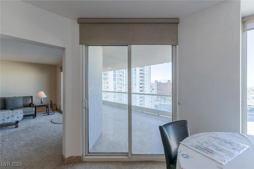 2777 Paradise, Las Vegas, NV 89109