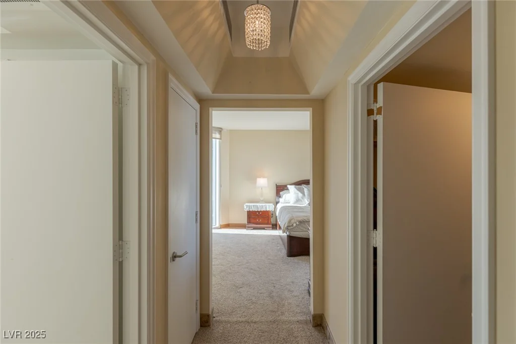 2777 Paradise, Las Vegas, NV 89109