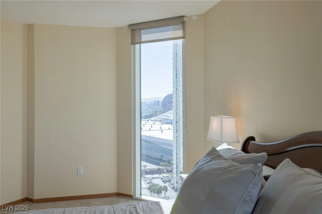 2777 Paradise, Las Vegas, NV 89109